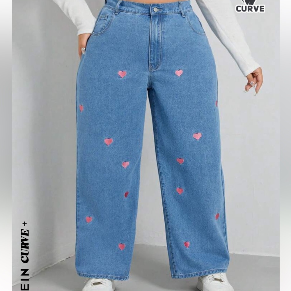 SHEIN Plus Size Women Heart Print Patch Pocket Wide Leg Loose Casual Jeans